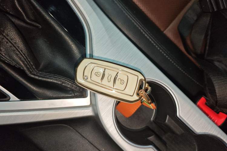 Used Geely Auto Vision 2019 Upgraded Model 1.5L CVT Prestige Version China VI Standard Vehicle Key