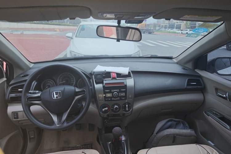 Used Honda City Classic 2012 1.5L manual Elite Edition Headliner