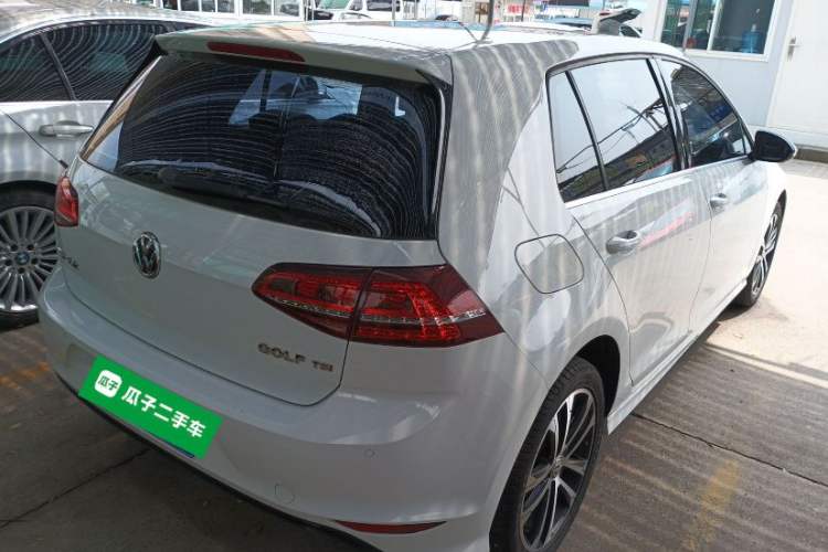 Used Volkswagen Golf 2016 1.4TSI Automatic R-Line