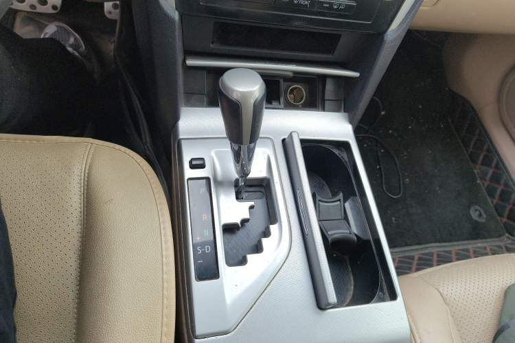 Used Toyota Camry 2012 Junrui 2.0S Radiant Edition Gear Lever