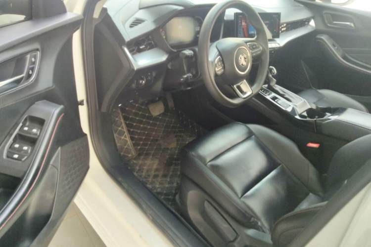 Used MG 5 2021 180 DVVT CVT Youth Luxury Edition
