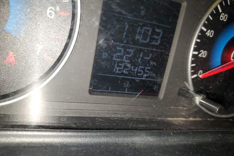 Used Dongfeng Fengon 330 2014 1.5L Manual Utility Version DK15