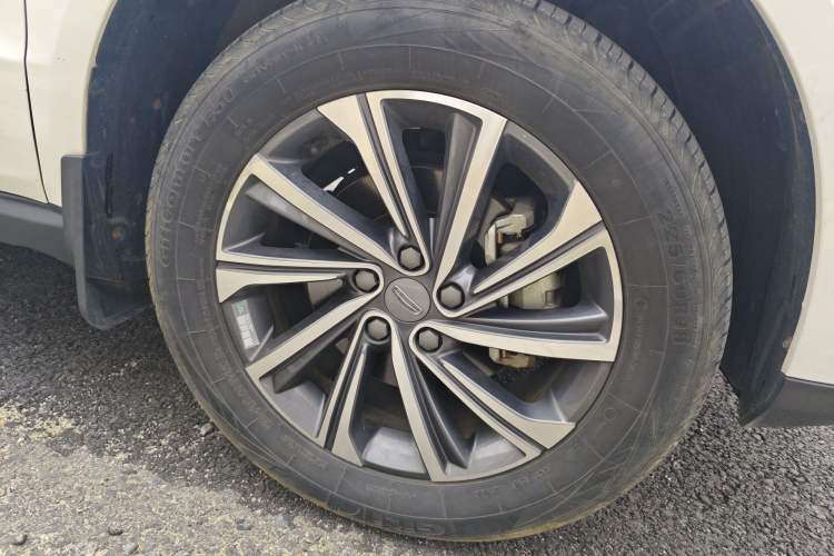 Used Geely Auto Vision X6 2020 1.4T CVT Luxury Edition
