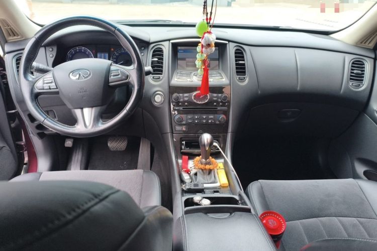 Used Infiniti QX50 2015 2.5L Comfort Edition
