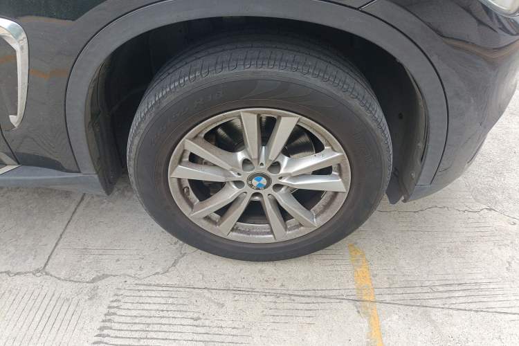 Used BMW X5 2015 xDrive35i U.S. specification
