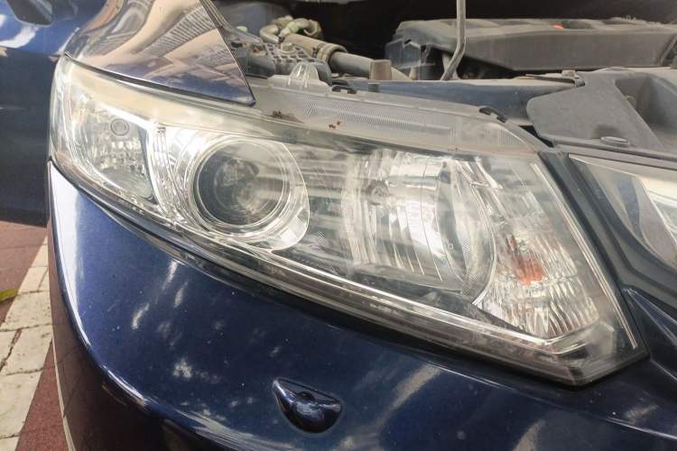 Used Honda Civic 2014 1.8L automatic luxury edition Right Front Headlight