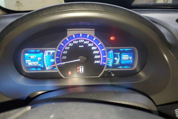 Used BYD S6 2012 2.4L Automatic Luxury Edition Instrument Cluster