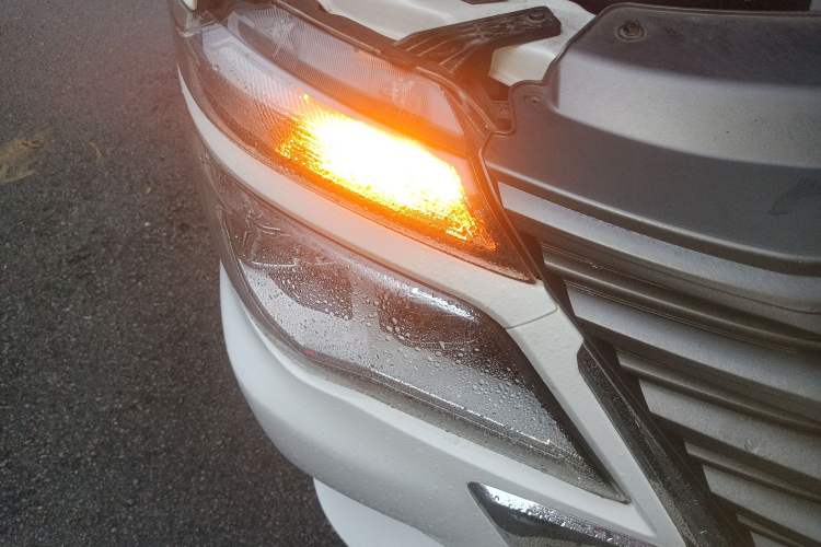 Used FORTHING Lingzhi M5 2022 Standard Edition Basic Model 9-Seater