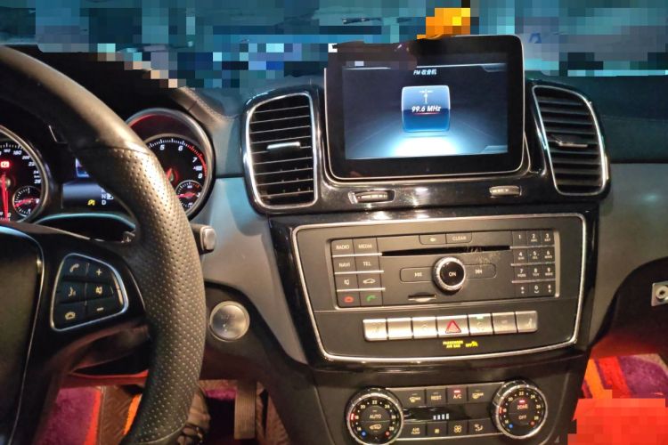 Used Mercedes-Benz GLE Coupe 2017 GLE 400 4MATIC Coupe SUV Audio And AC Panel