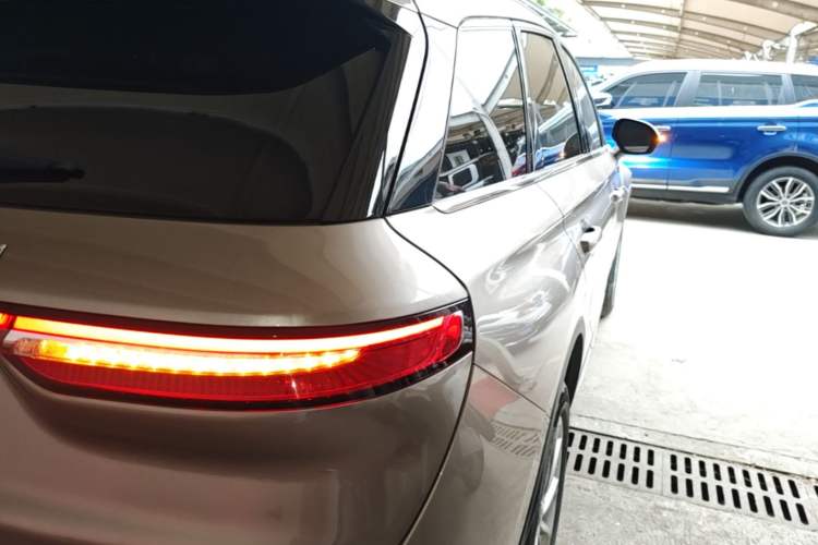 Used Lincoln Corsair 2020 2.0T Two-Wheel Drive Luxury Edition
