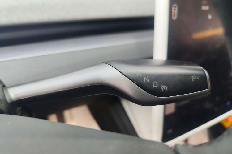 Used Tesla Model 3 2025 Rear-Wheel-Drive Version