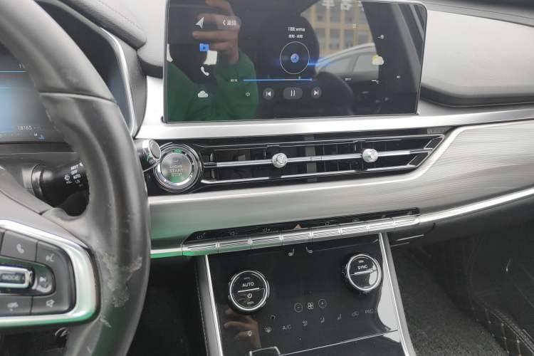 Used Chery Tiggo 8 2020 Revised Version 290TGDI Automatic Luxury Edition Audio And AC Panel