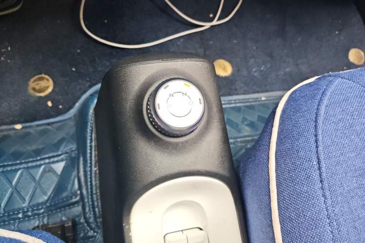 Used Wuling Hongguang MINIEV 2024 3rd Generation 170 km Gear Lever