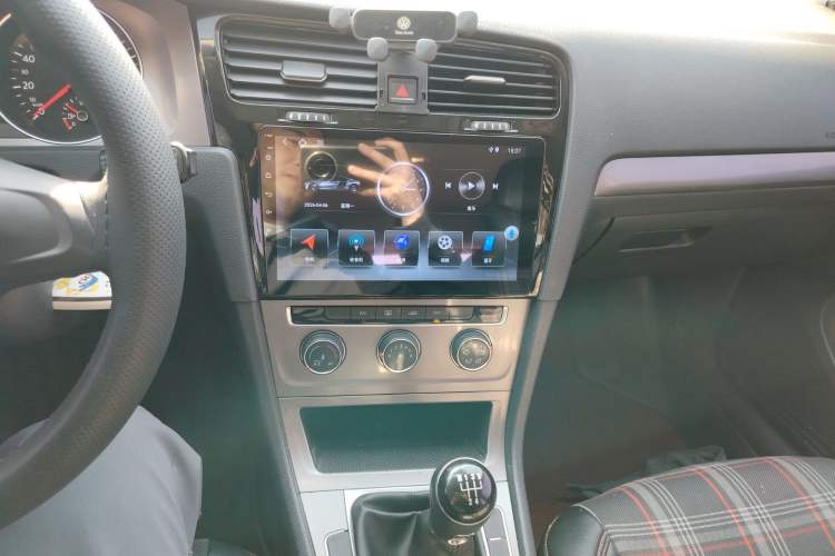 Used Volkswagen Golf 2016 1.6L Manual Fashion Edition