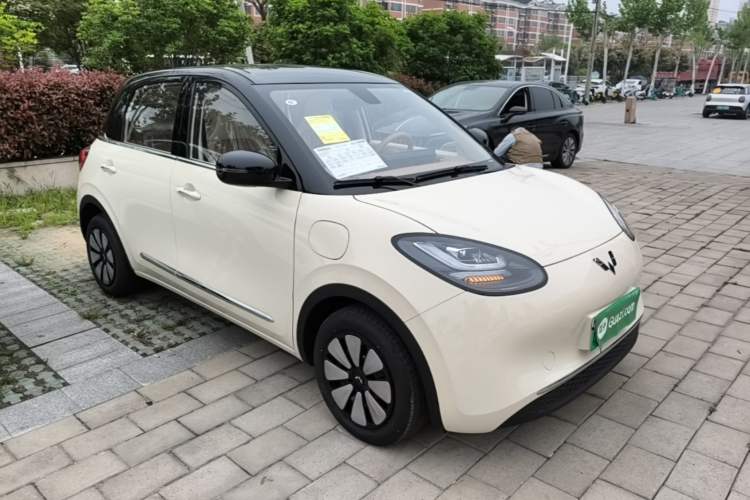 Used Wuling Bingo 2025 333 km Enjoyment Version Front Right 45 Deg
