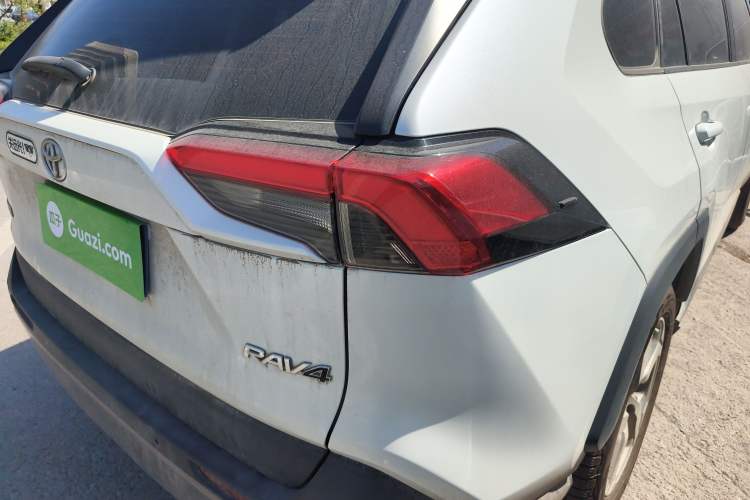 Used Toyota RAV4 2022 2.0L CVT Two-Wheel Drive Fashion Plus Edition Right Rear Taillight