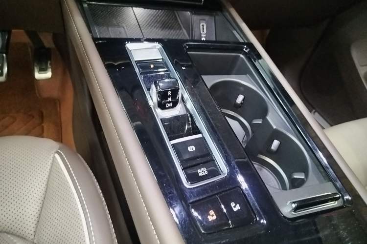 Used Volkswagen Viloran 2022 380TSI Prestige Edition
