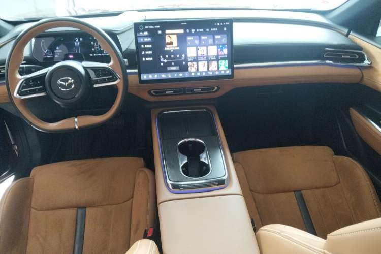 Used Mazda EZ-6 2024 Range-Extended 200 Luxury Edition Center Console