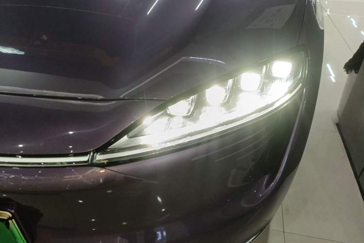 Used Hima Luxeed R7 2025 Range-Extended Version 251 km Max