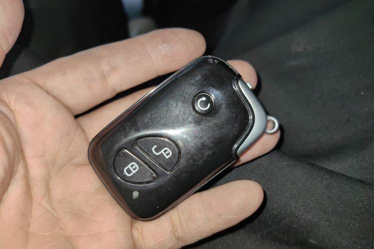 Used BYD Tang New Energy 2015 2.0T Four-Wheel-Drive Flagship Model Vehicle Key