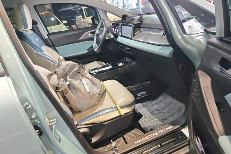 Used Geometry E Firefly 2023 401KM Linglong Tiger 5-Seater
