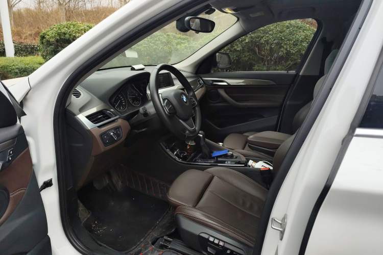 Used BMW X1 2018 sDrive18Li Luxury Model
