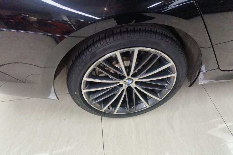 Used BMW 5 Series 2020 530Li Leading Model M Sport Package