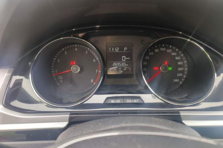 Used Volkswagen Bora 2018 1.5L Automatic Comfort Model Odometer Close Up