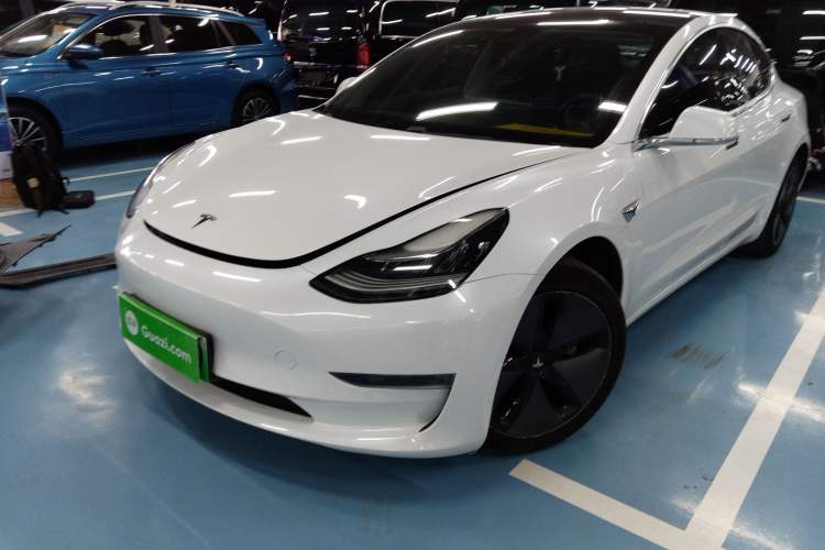 Used Tesla Model 3 2019 Long-Range Rear-Wheel-Drive Version