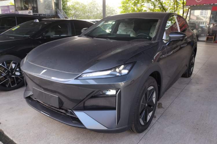 Used Deepal S07 2025 215Max Huawei Qiankun Intelligent Driving ADS SE Range-Extended Version