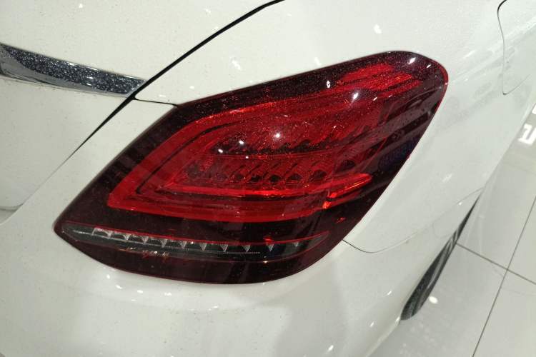 Used Mercedes-Benz C-Class 2019 Restyled C 260 L Sport Edition Exterior 3