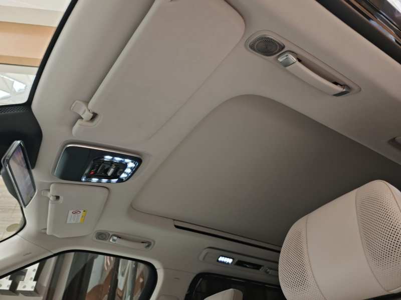 Used Zeekr 9X 2025 Hyper Edition 70kWh — 17