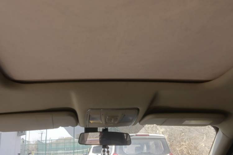 Used Dongfeng Fengon 580 2017 1.5T CVT Smart Style Model Headliner