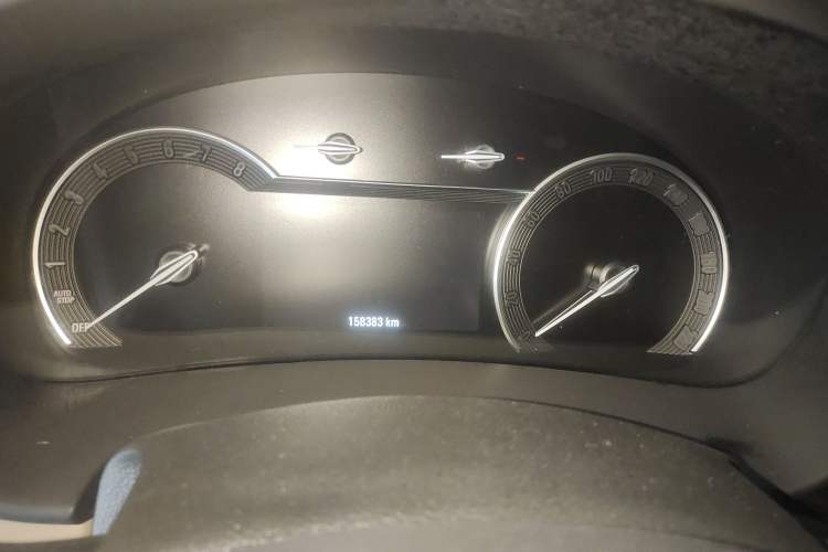 Used Buick GL8 2017 ES 28T Luxury Model China V Standard Instrument Cluster