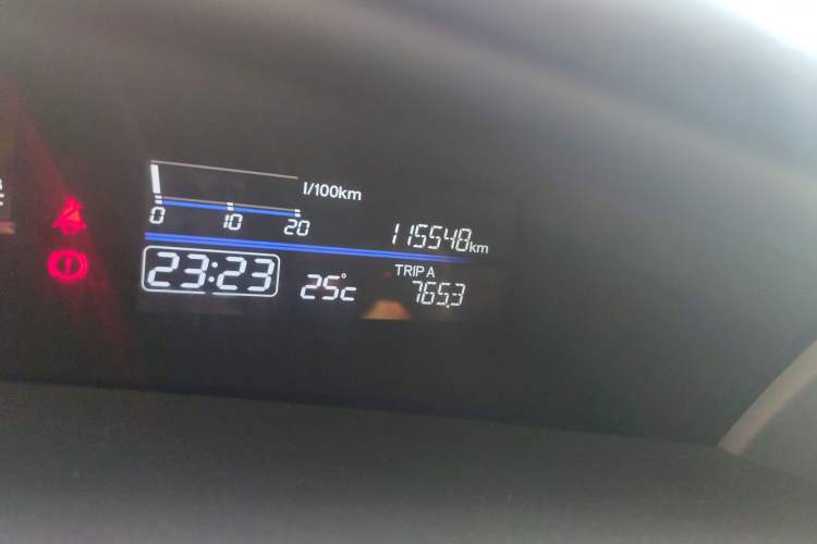 Used Honda Jade 2013 1.8L automatic Comfort version 5 seats
