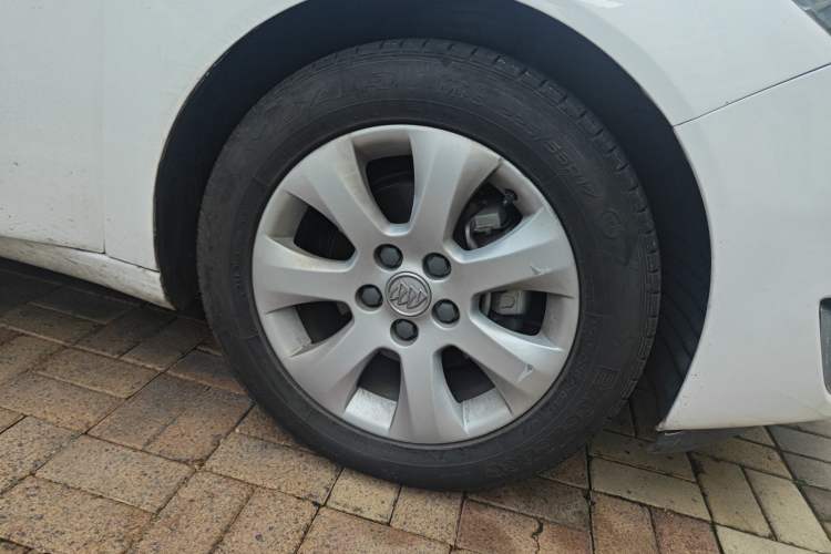 Used Buick Regal 2014 2.0L Leading Fashion Edition