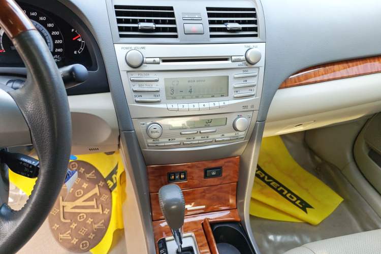 Used Toyota Camry 2008 240G Luxury Edition Audio And AC Panel