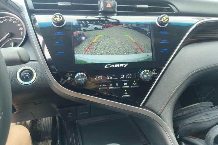 Used Toyota Camry 2019 Revised Version 2.0G Luxury Edition Audio And AC Panel