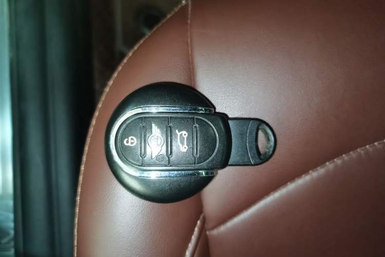 Used MINI 2014 1.2T ONE