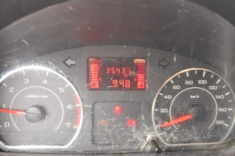 Used Wuling Hongguang V 2019 1.5L Jingqu Version China VI LAR
