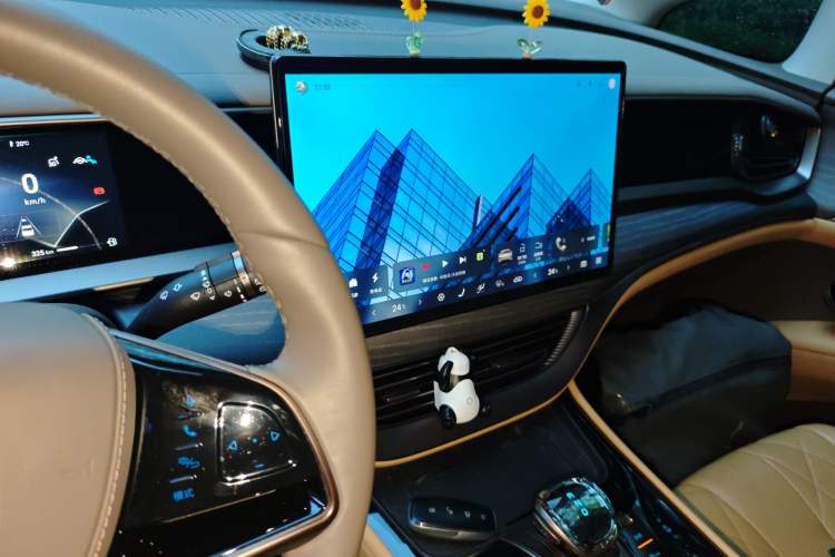 Used Denza D9 2022 DM-i 970 Four-Wheel Drive Prestige Model
