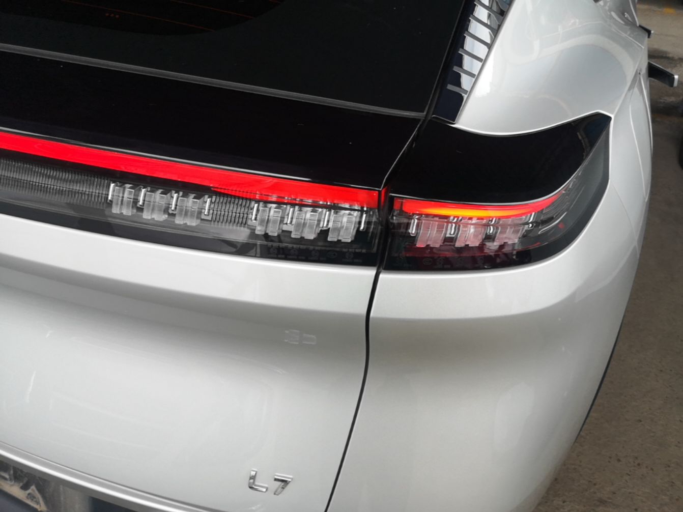 Dongfeng Aeolus L7 New Energy 2024 205 Plus — снимка 9