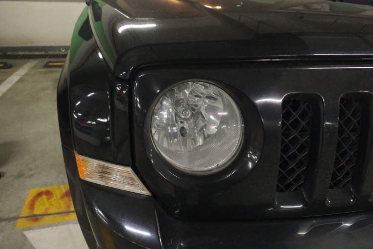 Used Jeep Patriot 2013 2.4 Sport Edition Right Front Headlight