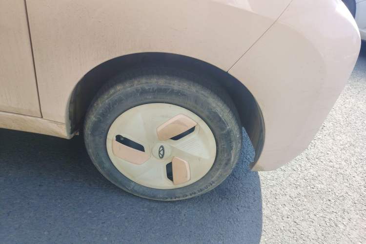 Used Chery QQ Ice Cream 2022 170km Sundae Phosphate Lithium-Ion
