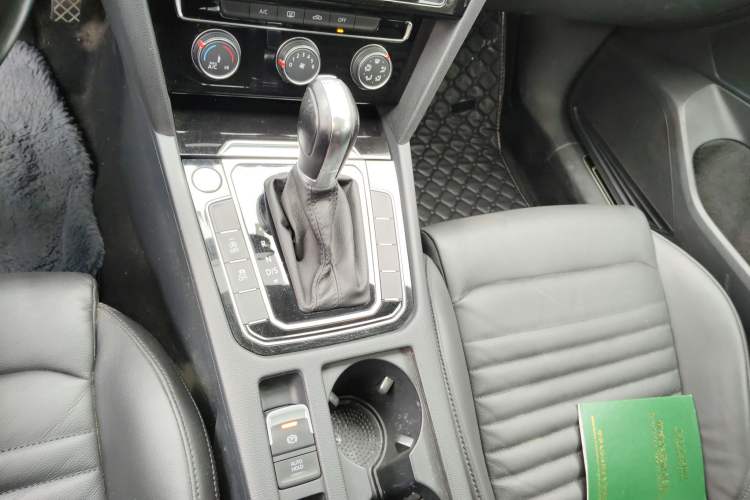 Used Volkswagen Magotan 2018 280TSI DSG Leading Model