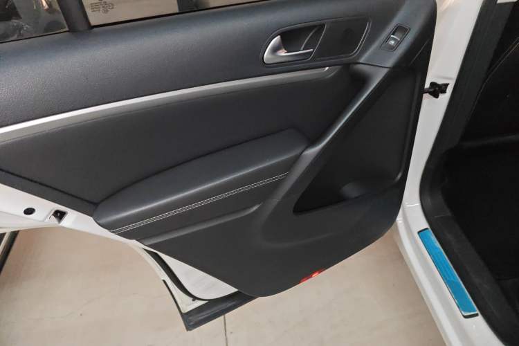 Used Volkswagen Tiguan L 2016 280TSI Automatic Two-Wheel Drive Silk Road Comfort Edition