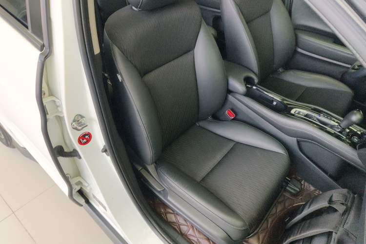 Used Honda Vezel 2020 1.5L CVT Pioneer Edition