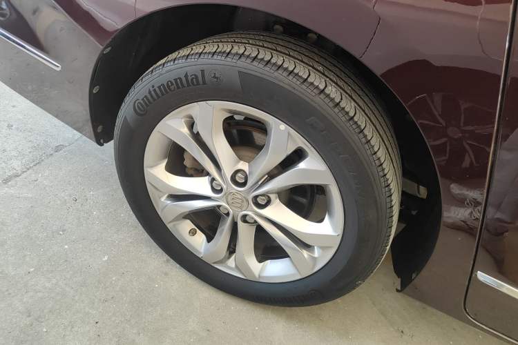 Used Buick GL8 2017 28T Avenir Avia National Emission Standard V