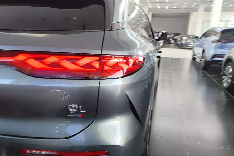 Used BYD Tang L 2025 DM 215KM LiDAR Flagship Model
