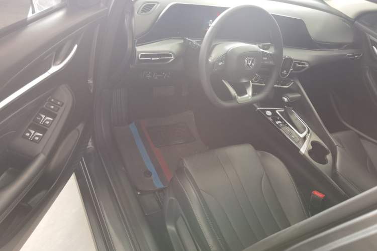 Used CHANGAN Eado 2021 PLUS 1.6L GDI CVT Luxury Model Driver Seat